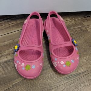 Crocs size 9 toddler